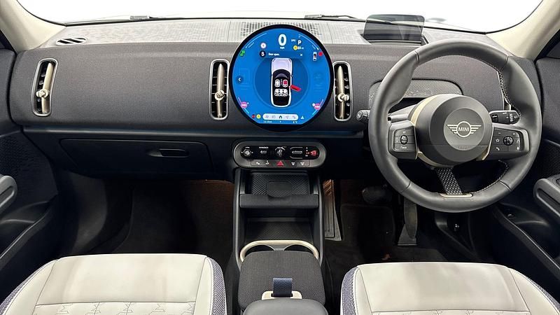 Used Mini Countryman 215 HP (158 kW) 2024 White SUV