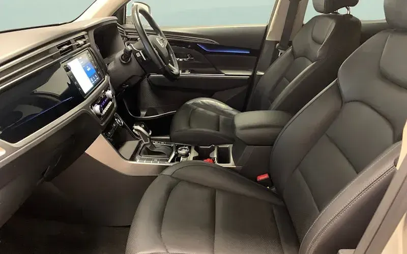 Used SsangYong Korando 136 HP (100 kW) 2022 Silver Estate