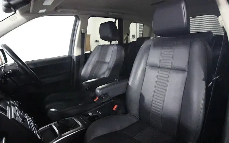 Used Land Rover Freelander 2 Dynamic 190 HP (139 kW) 2013 Black SUV