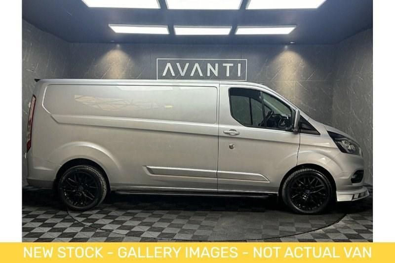 Used Ford Transit Custom Limited 170 HP (125 kW) 2021 Silver Van