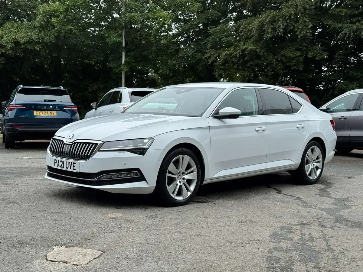 Used Skoda Superb SE L 2021 White Hatchback