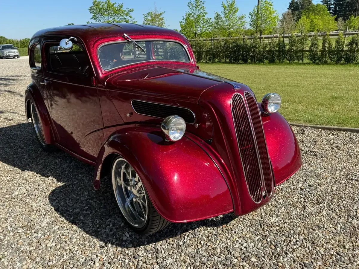Begagnad Ford Popular 1958 Röd Sportkupé