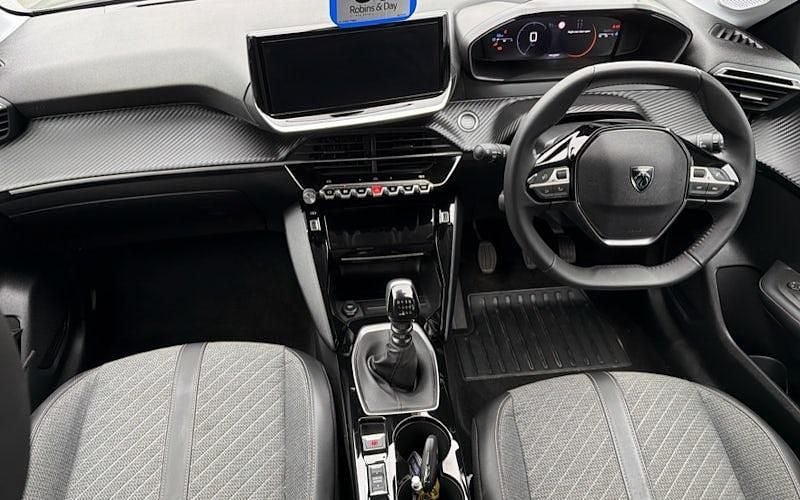 Used Peugeot 208 Allure 101 HP (74 kW) 2025 Hatchback