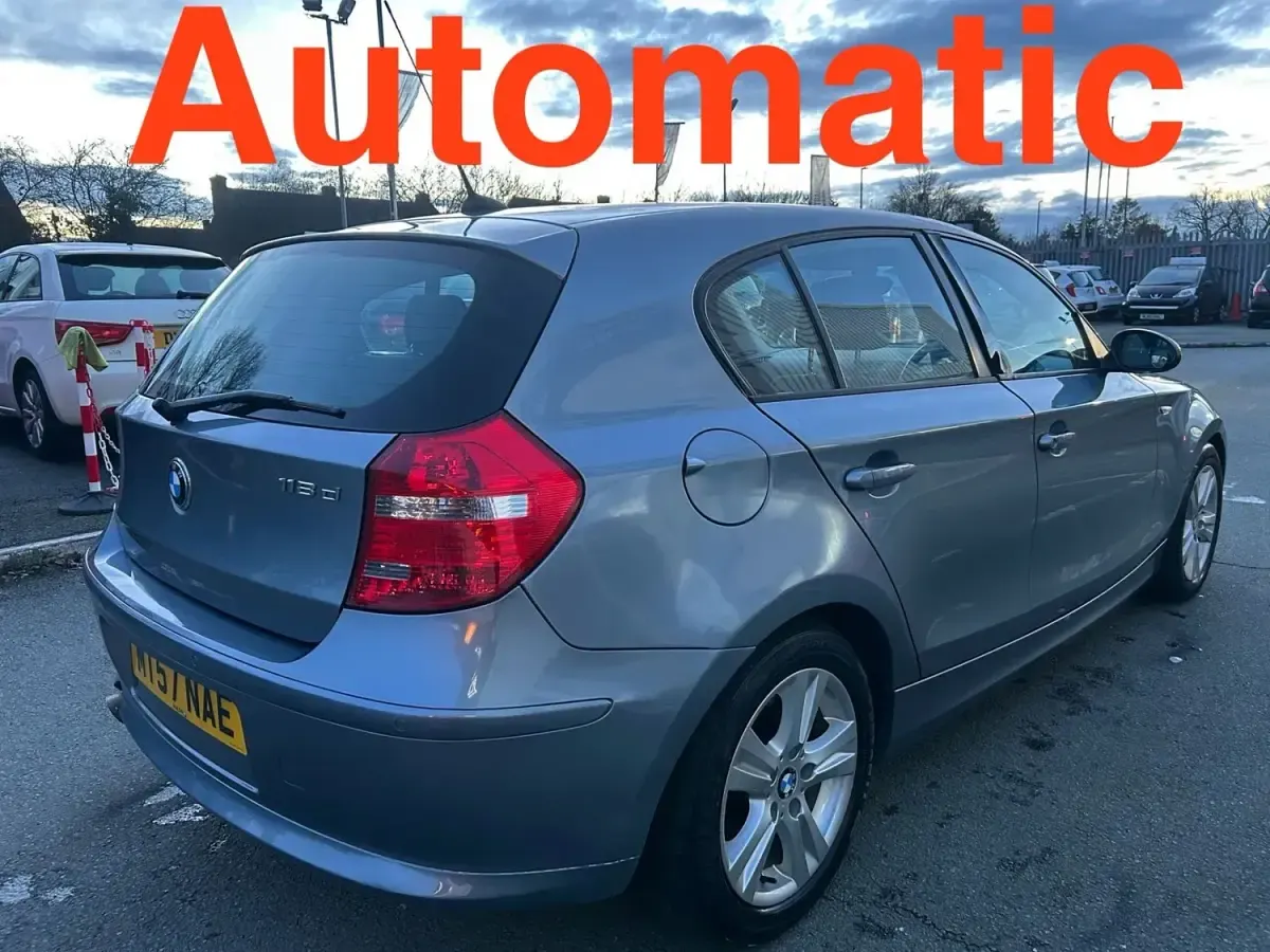 Usado BMW 118 2007 Azul Citadino