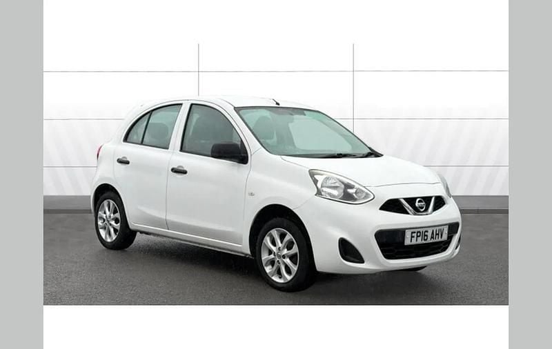 Used Nissan Micra 80 HP (58 kW) 2016 White Hatchback