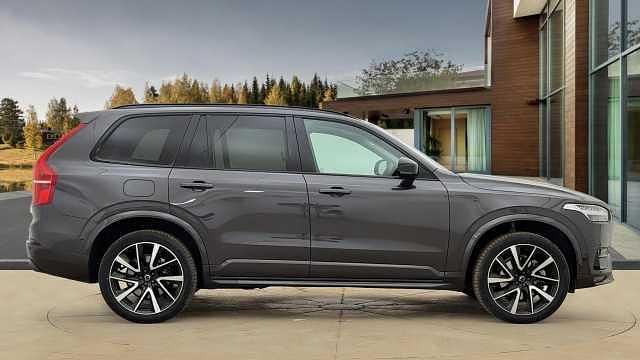 Used Volvo XC90 Plus 247 HP (181 kW) 2025 SUV