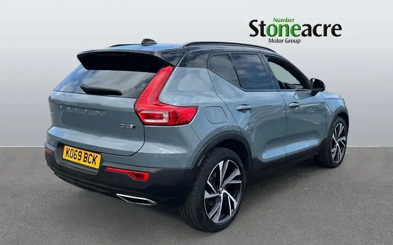 Used Volvo XC40 R-Design 190 HP (139 kW) 2020 Grey SUV