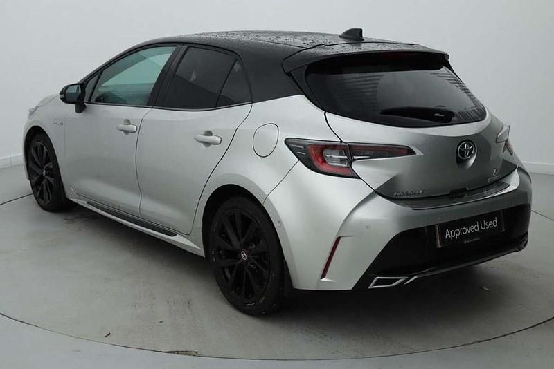 Used Toyota Corolla Sport 184 HP (135 kW) 2020 Silver Hatchback