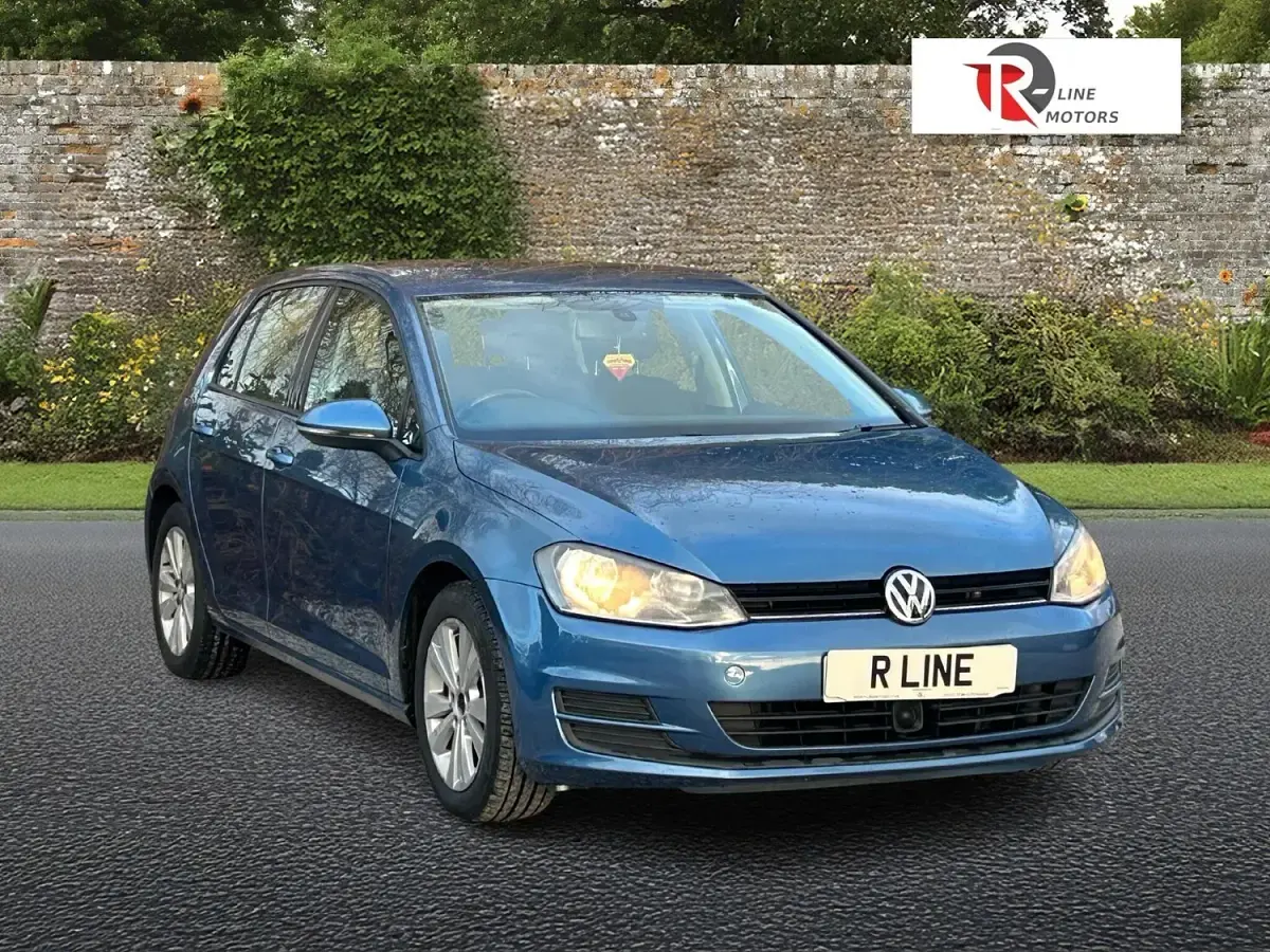 Used VW Golf VII SE 105 HP (77 kW) 2013 Blue Hatchback
