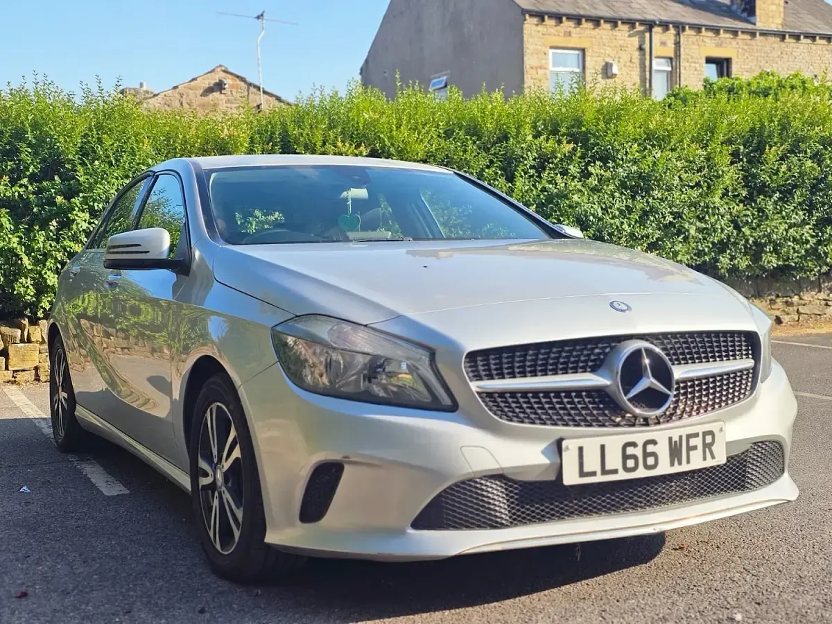 Used Mercedes A180 SE 2016 Silver Hatchback