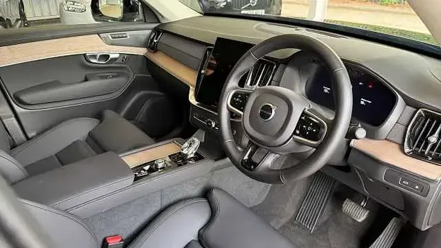 Used Volvo XC90 Plus 455 HP (334 kW) 2025 Grey SUV