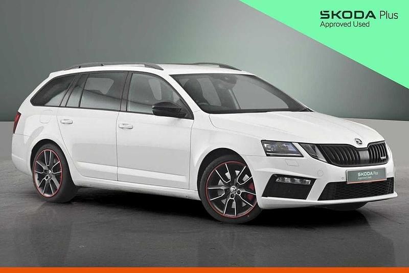 Used Skoda Octavia 180 HP (132 kW) 2019 Candy white Estate