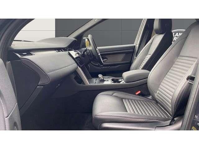 Used Land Rover Discovery Sport SE Dynamic 204 HP (150 kW) 2025 Blue SUV