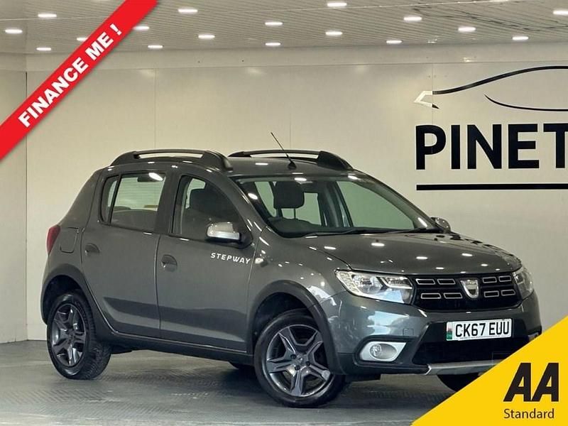 Used Dacia Sandero Stepway 90 HP (66 kW) 2017 Grey Hatchback