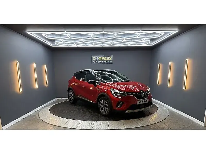 Used Renault Captur Version S 140 HP (102 kW) 2021 Red SUV