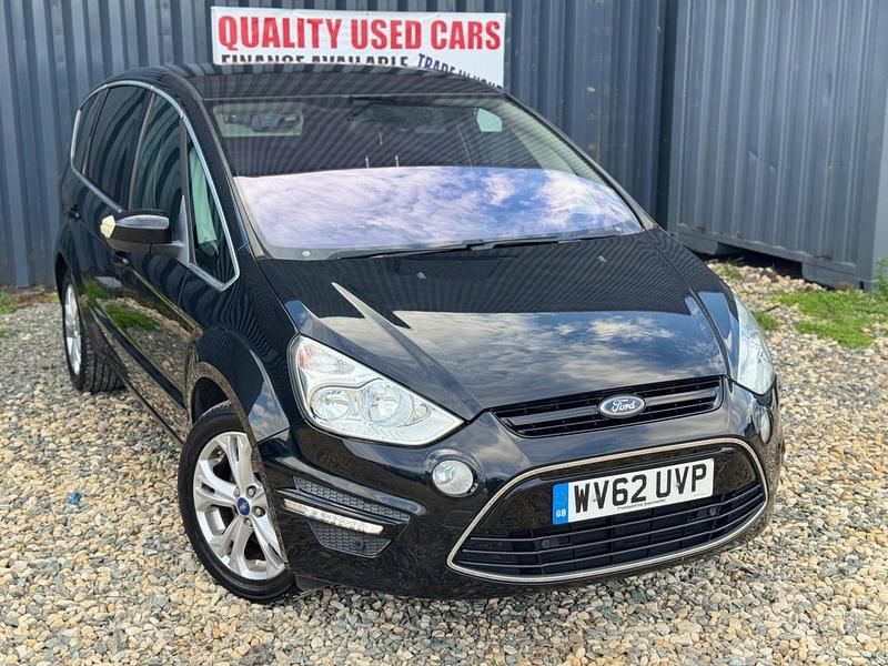 Black Used 2012 Ford S-MAX Titanium MPV | £3,290 (Fair price) - Image 1/4