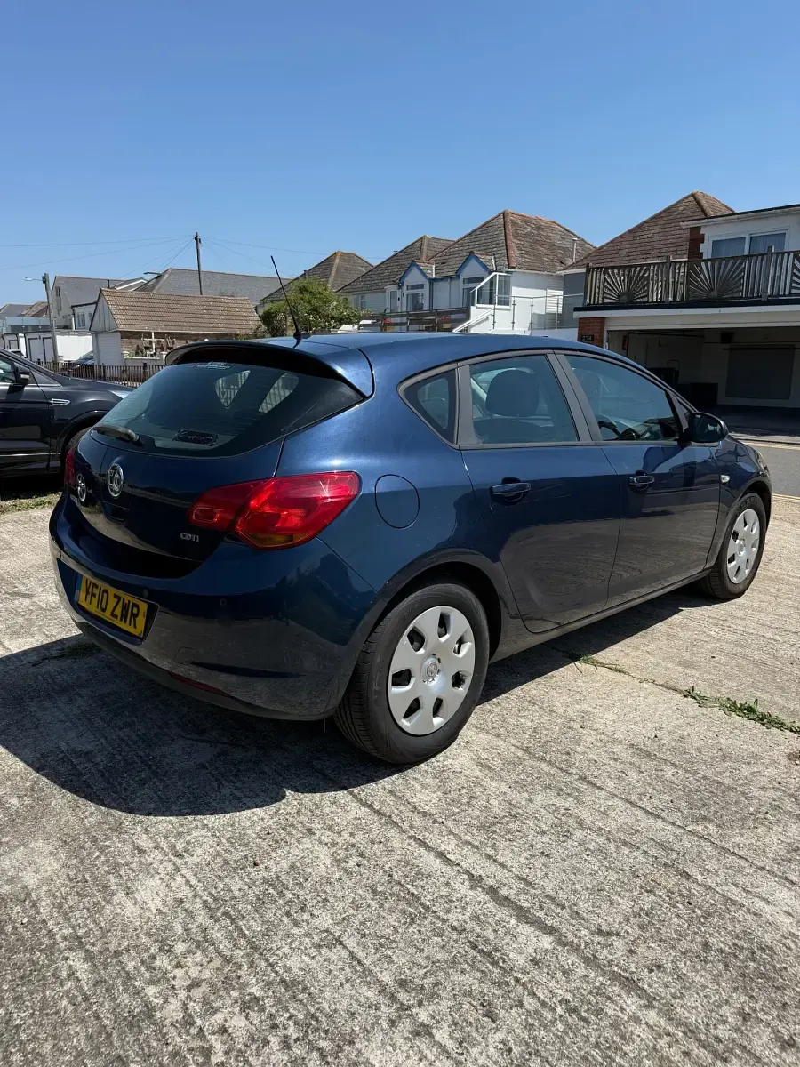 Used Vauxhall Astra 2010 Blue Hatchback