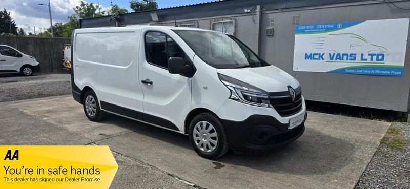 White Used 2021 Renault Trafic Business Van | £9,495 (Fair price) - Image 1/4