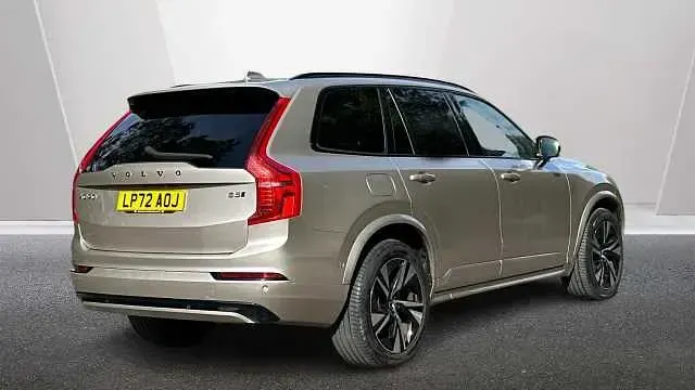 Usado Volvo XC90 Plus 247 HP (181 kW) 2023 SUV