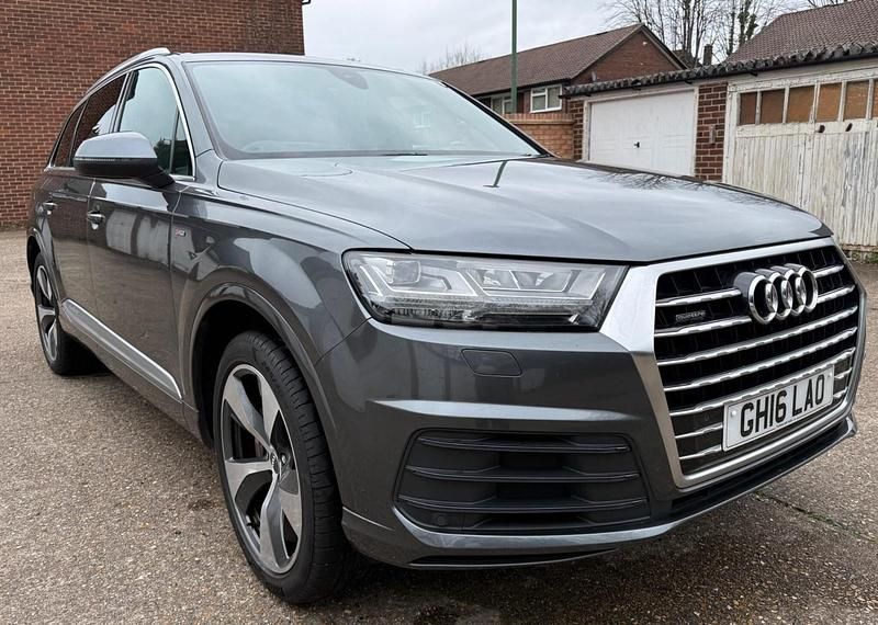 Begagnad Audi Q7 S-Line 2016 Grå SUV