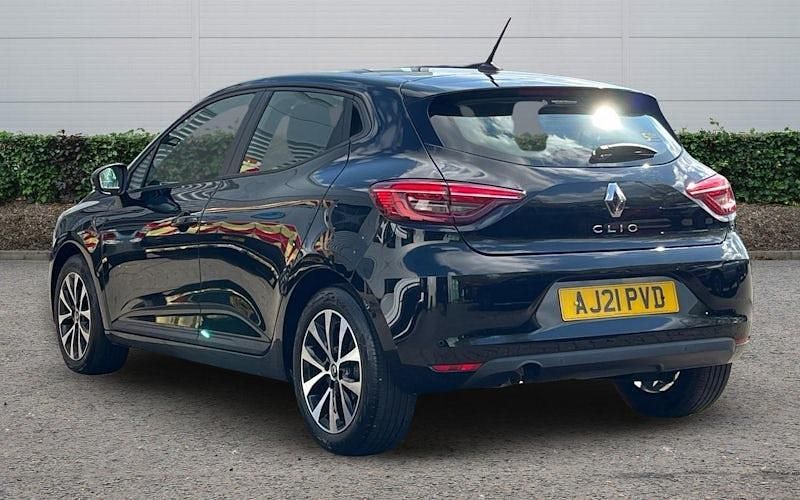 Used Renault Clio V Iconic 90 HP (66 kW) 2021 Black Hatchback
