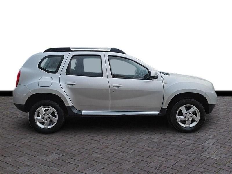 Usado Dacia Duster Lauréate 110 HP (80 kW) 2013 Prateado SUV