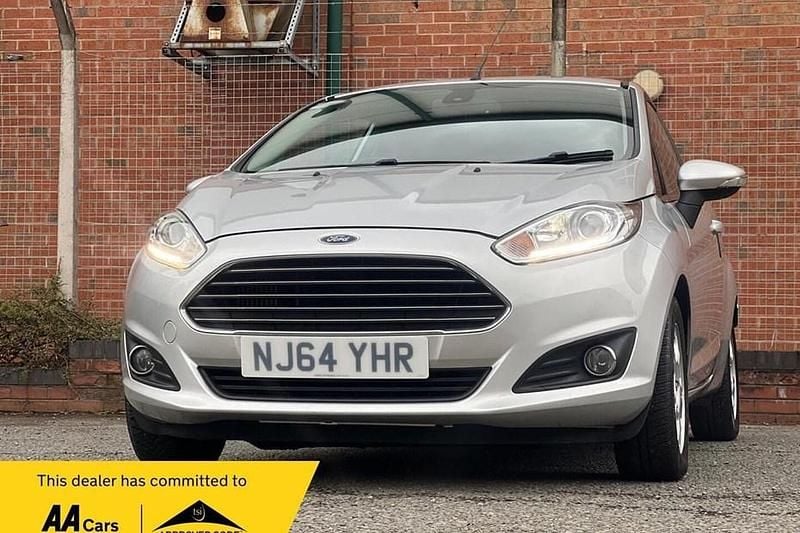 Used Ford Fiesta Titanium 2014 Silver Hatchback