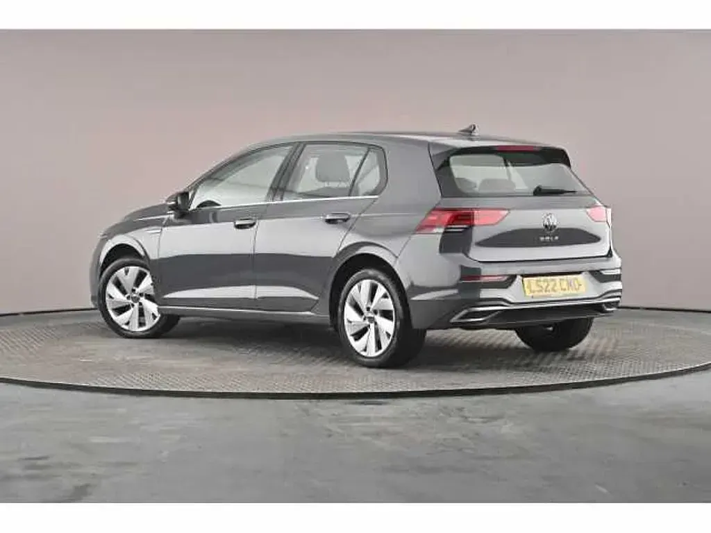 Used VW Golf VIII 130 HP (95 kW) 2022