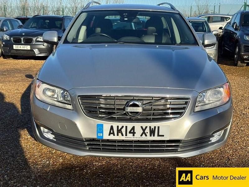 Used Volvo V70 SE Lux 115 HP (84 kW) 2014 Silver Estate