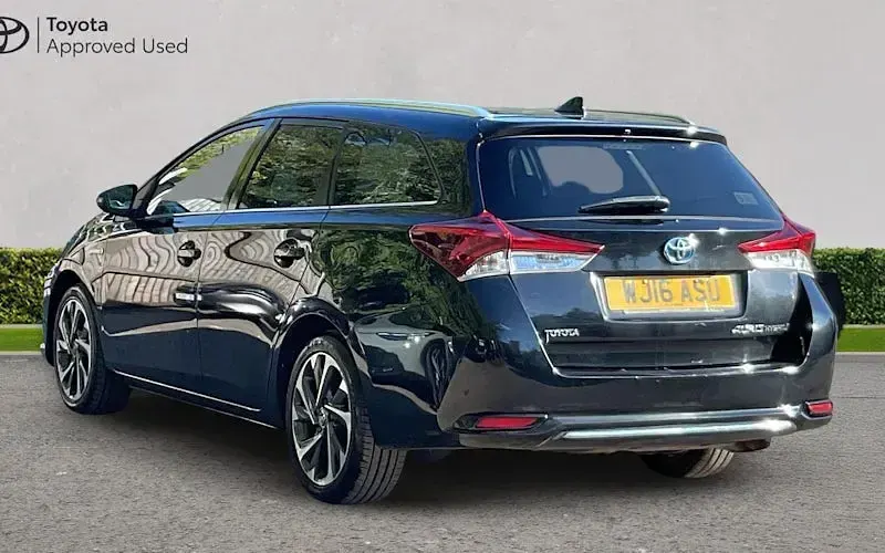 Used Toyota Auris Touring Sports Design 136 HP (100 kW) 2016 Black Estate