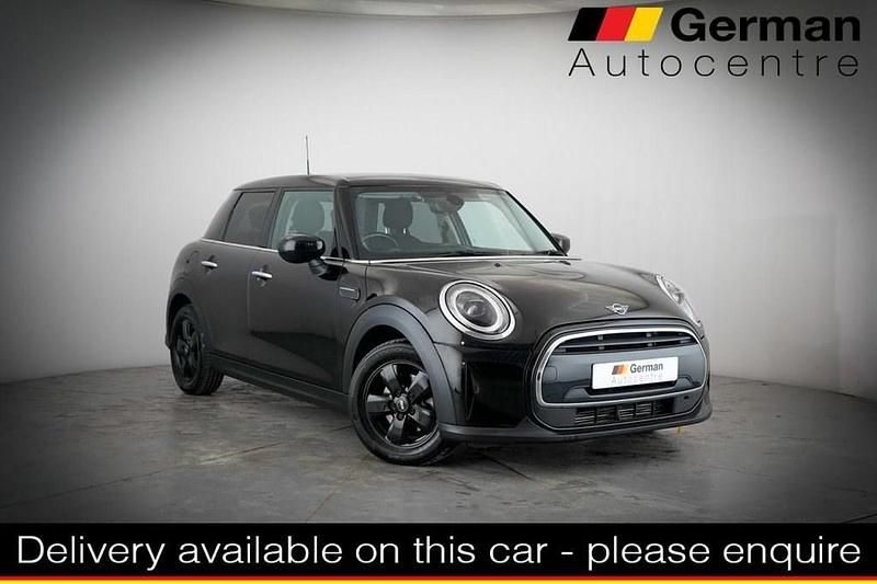 Black Used 2022 Mini Cooper Classic Hatchback | £15,700 (Good price) - Image 1/3