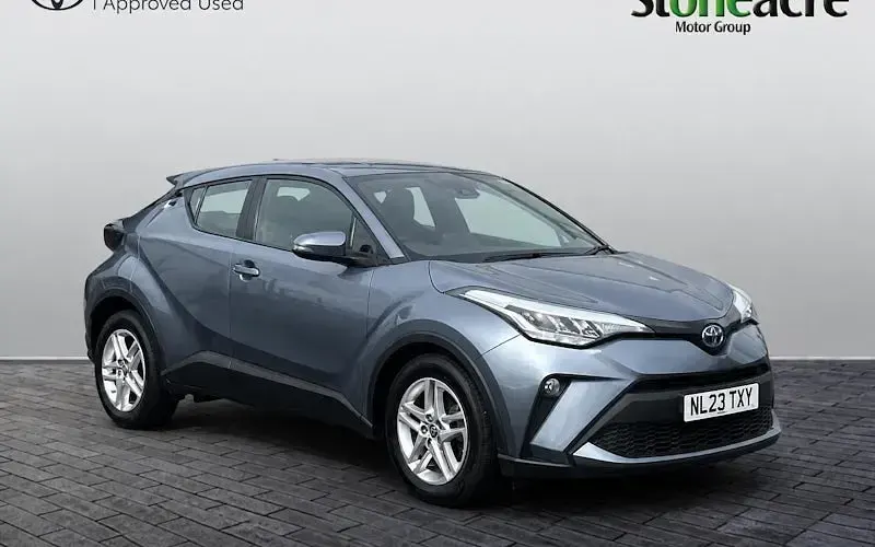 Used Toyota C-HR 140 HP (102 kW) 2026 SUV