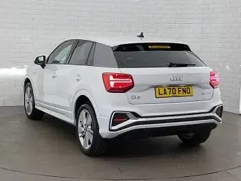 Usado Audi Q2 S-Line 150 CV (110 kW) 2021 Blanco SUV