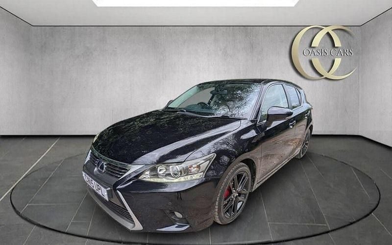 Used Lexus CT200h 136 HP (100 kW) 2017 Hatchback