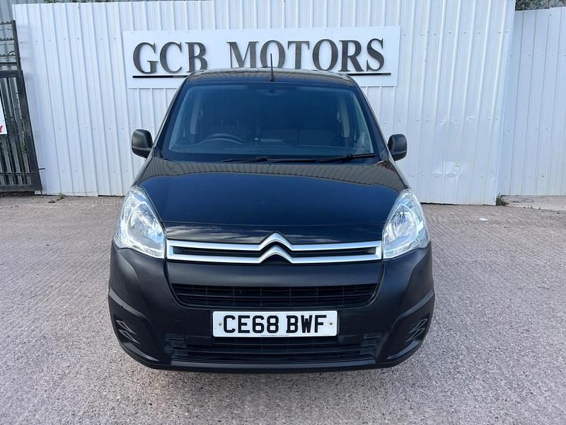 Usado Citroën Berlingo 75 CV (55 kW) 2018 Negro Monovolumen