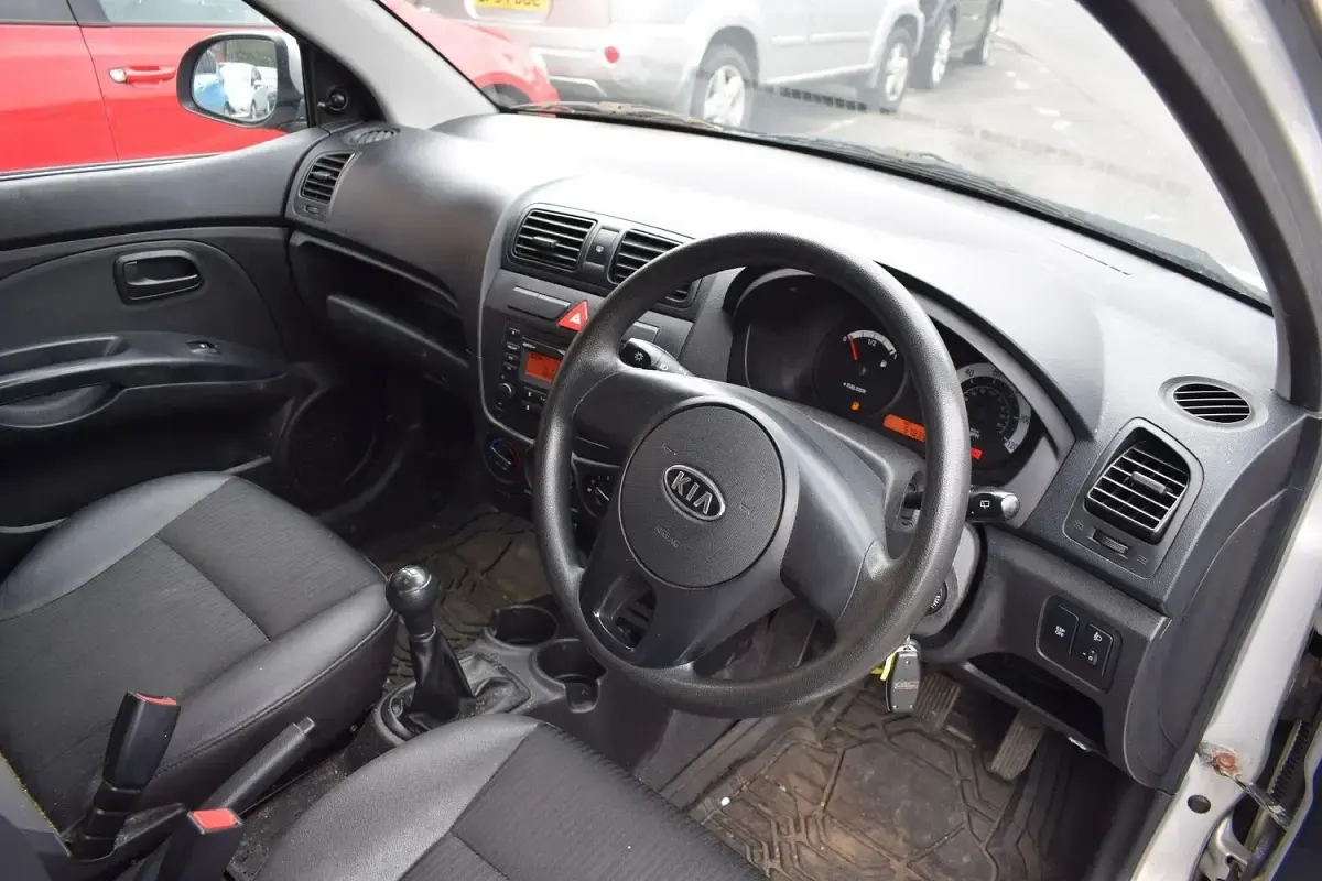 Used Kia Picanto 2010 Silver Hatchback
