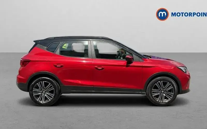 Used Seat Arona SE Technology 110 HP (80 kW) 2023 Red SUV