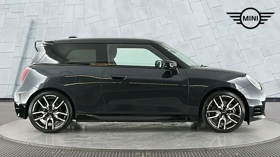 Used Mini Cooper SE Hatch 158 kW (215 HP) 2024 Grey Hatchback
