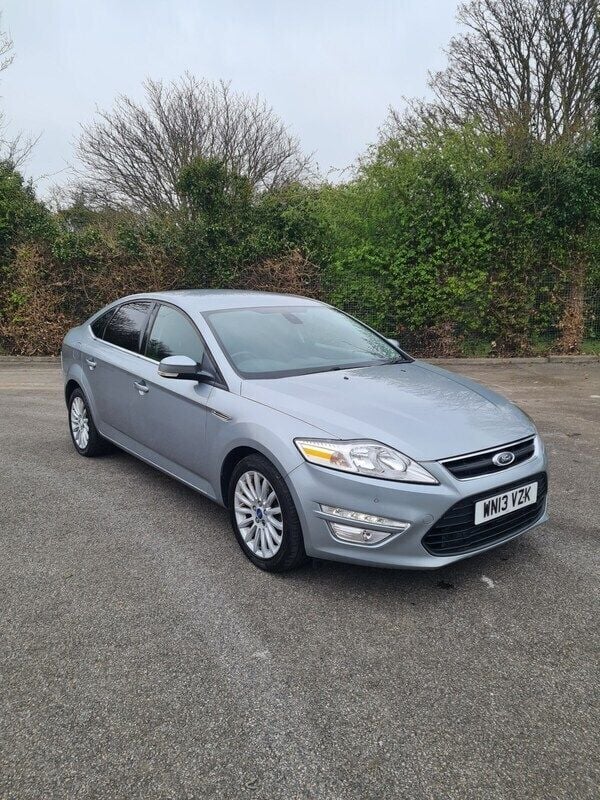 Silver Used 2013 Ford Mondeo Business Edition Hatchback | £3,000 (Super price) - Image 1/4