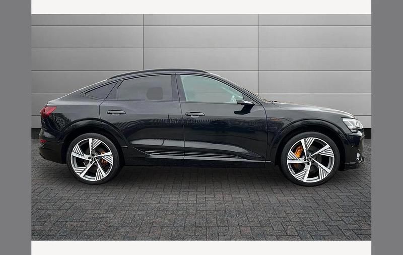 Used Audi e-tron Sportback Advanced 300 kW (408 HP) 2022 Black SUV