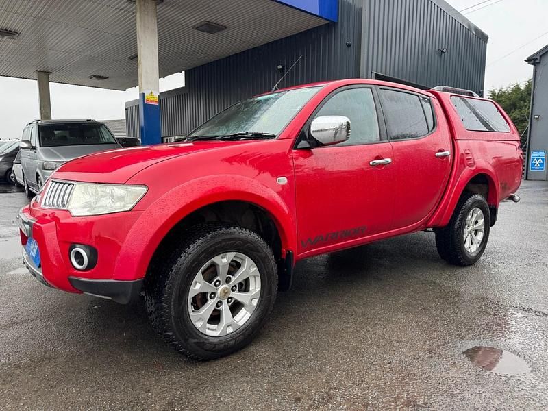 Used Mitsubishi L200 Warrior 176 HP (129 kW) 2010 Red Pickup