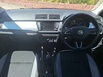 Used Skoda Fabia Colour Edition 75 HP (55 kW) 2016 Blue Hatchback