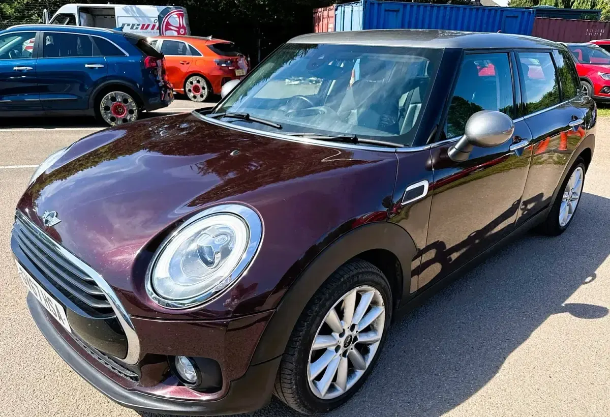 Used Mini Cooper Clubman 2017 Maroon Estate