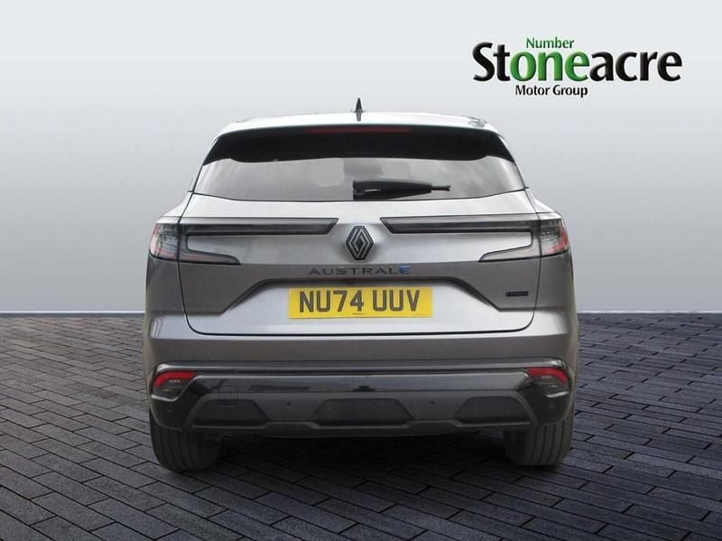 Used Renault Austral Iconic Esprit Alpine 200 HP (147 kW) 2024 Grey SUV