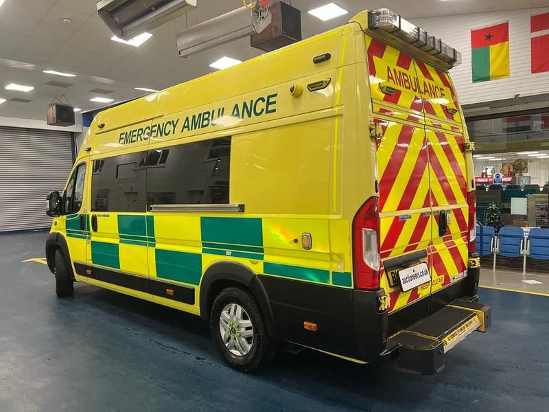 Used Fiat Ducato 176 HP (129 kW) 2020 Yellow Van