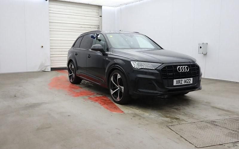 Used 2024 Audi Q7 Black Edition SUV | £36,550 (Super price) - Image 1/4