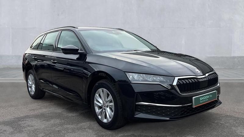 Black magic New 2024 Skoda Octavia SE Technology | £23,995 (Fair price) - Image 1/4