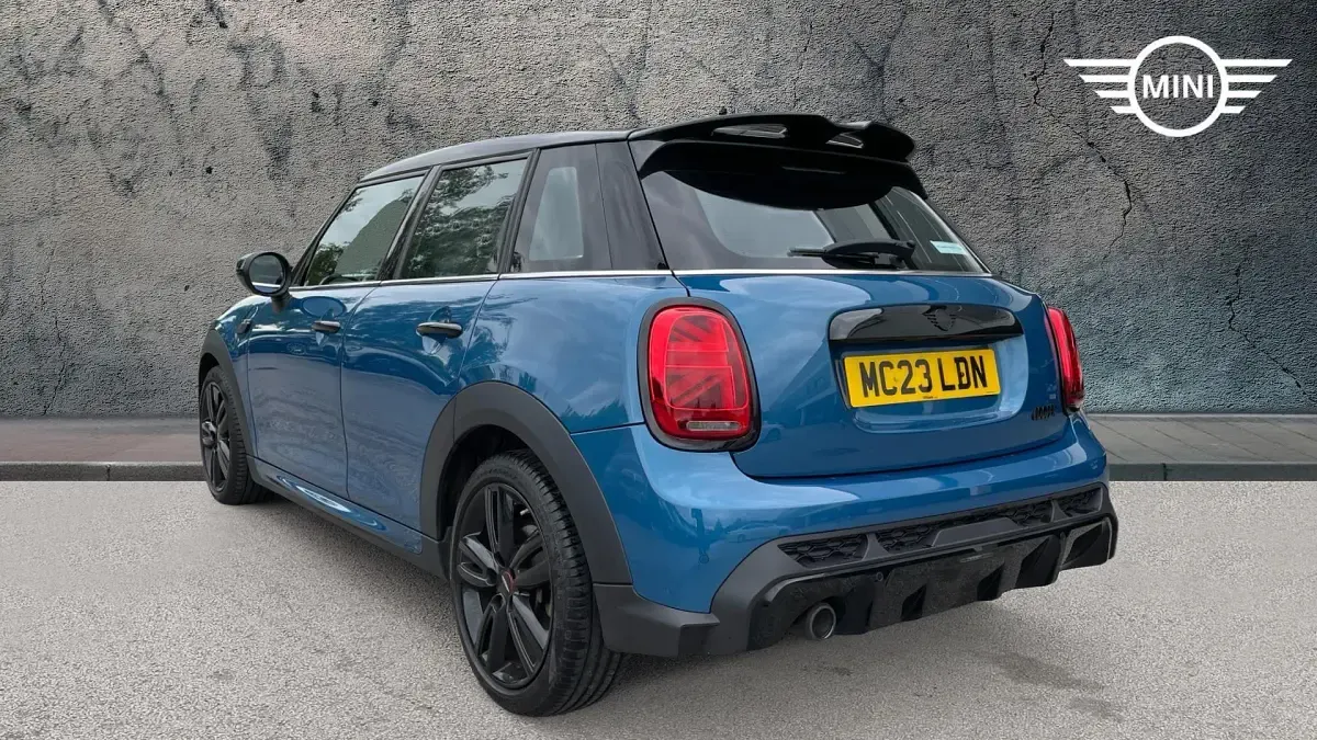 Used Mini Cooper Hatch 134 HP (98 kW) 2023 Blue Hatchback