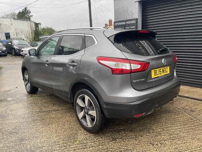Used Nissan Qashqai N-TEC 110 HP (80 kW) 2015 Grey SUV