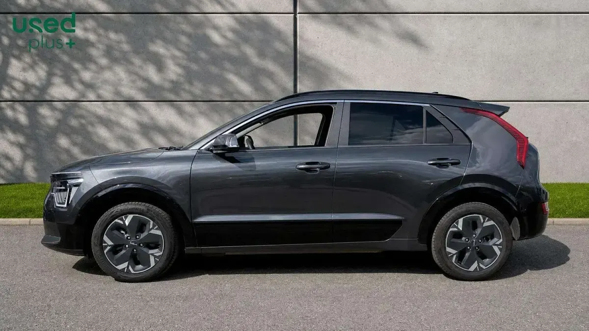 Used Kia Niro 150 kW (204 HP) 2025 Grey SUV